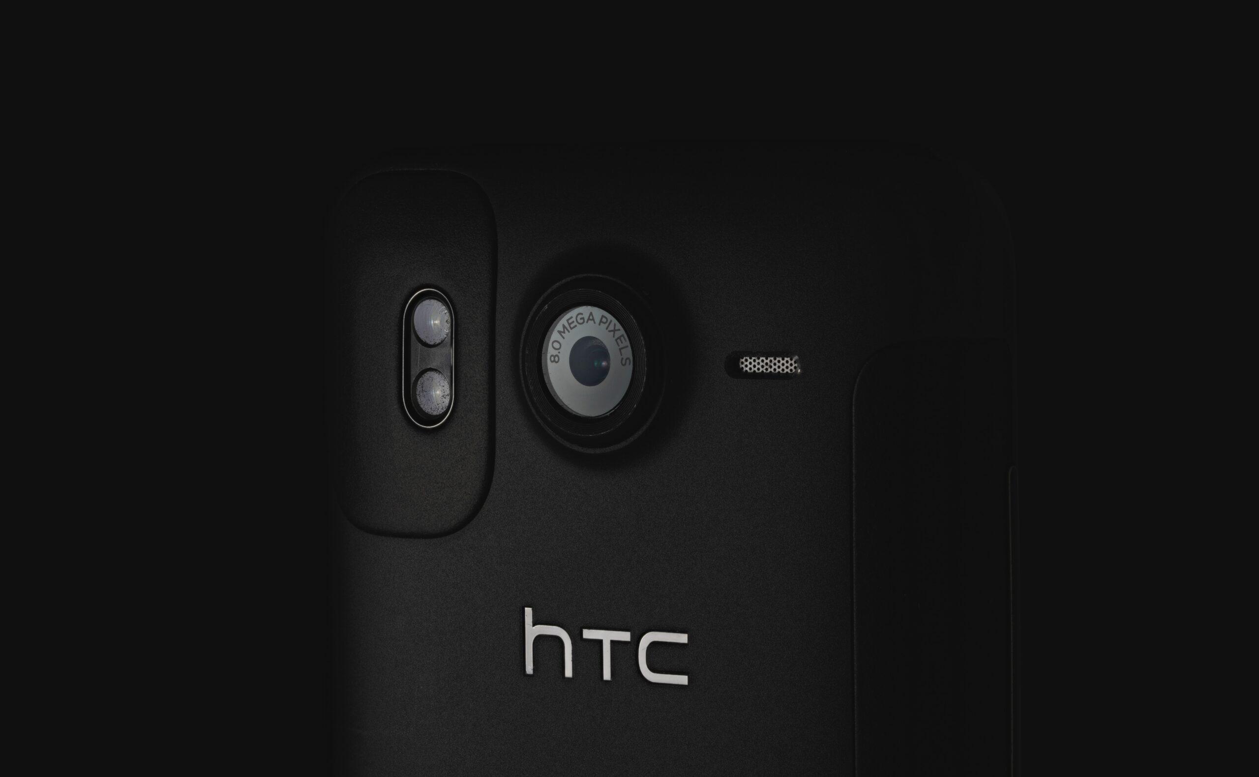 HTC says they’ll launch 1-2 phones in 2024